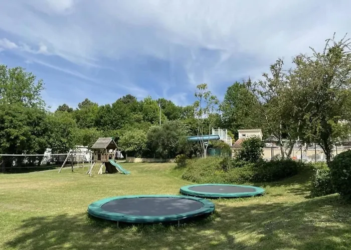 Le Clou-lodge De Luxe