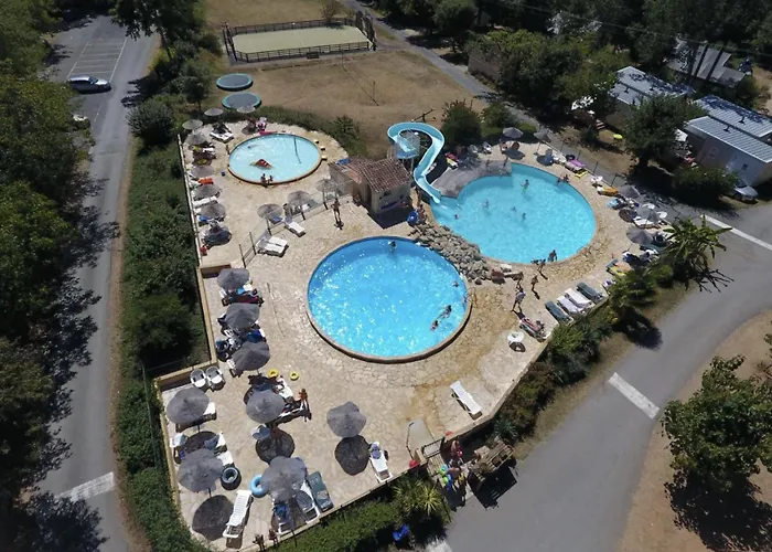 Le Clou-lodge De Luxe Coux-et-Bigaroque-Mouzens